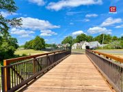 La ciudad de East Hartford inauguró nuevo puente peatonal en la Silver Lane
