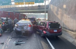 Un oficial de policía resultó herido tras accidente Patrulla la I-84 en Hartford