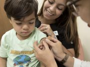 Promoviendo la Salud Escolar: Llamado a Padres para la Vacunación Antes del Año Escolar