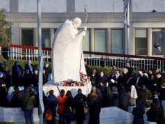 Papa Francisco enfrenta crisis respiratoria y requiere transfusiones