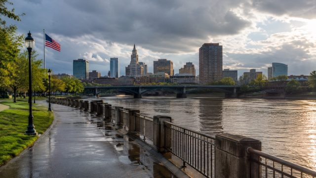 hartford lluvias Large