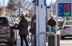 Connecticut activa protección contra precios excesivos de gasolina hasta el 30 de octubre